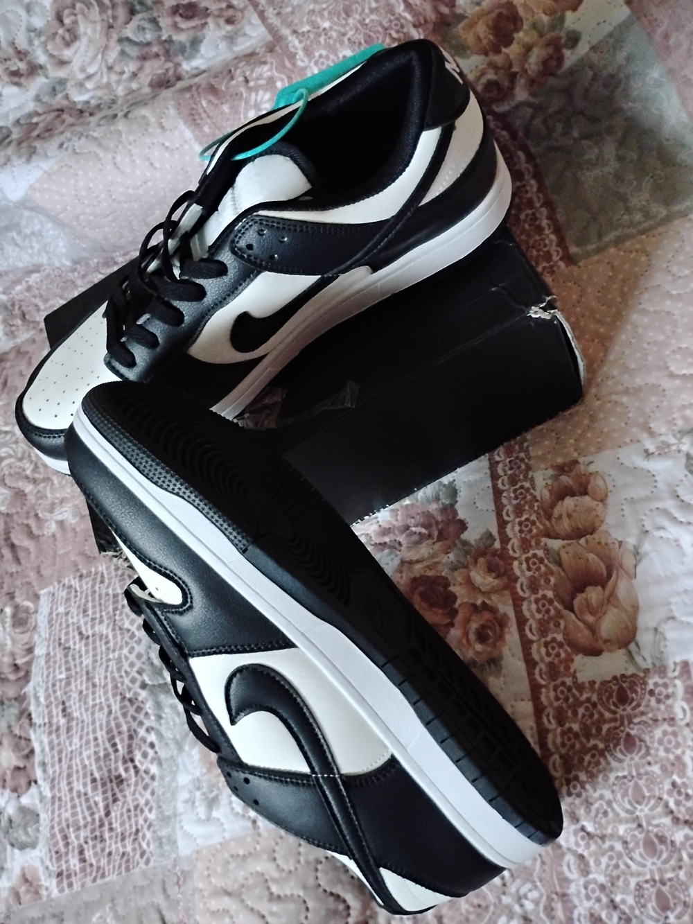 Black and White Men's Low-Top Sneakers